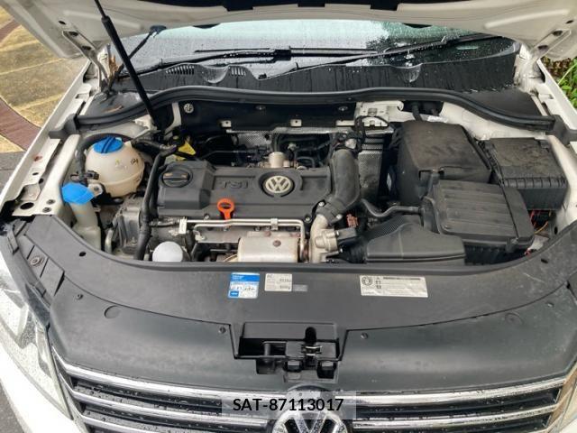 VolksWagen PASSAT VARIANT 2011-09 8782632-12