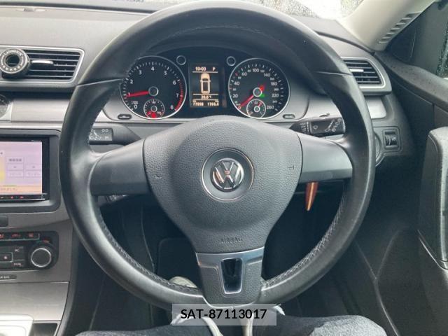 VolksWagen PASSAT VARIANT 2011-09 8782632-13