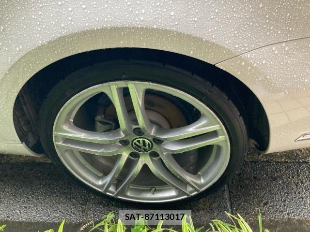 VolksWagen PASSAT VARIANT 2011-09 8782632-19