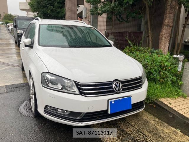 VolksWagen PASSAT VARIANT 2011-09 8782632-3