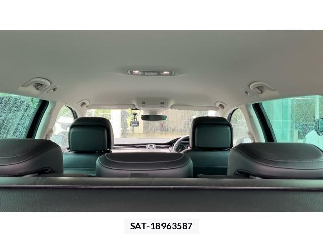 VolksWagen PASSAT VARIANT 2015-08 8832510-11