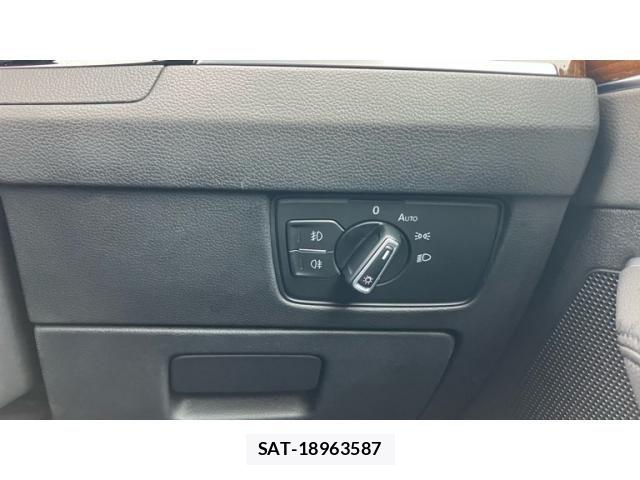 VolksWagen PASSAT VARIANT 2015-08 8832510-16