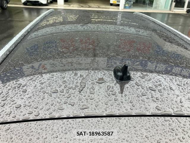 VolksWagen PASSAT VARIANT 2015-08 8832510-5