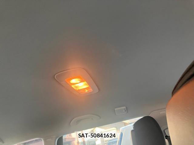 VolksWagen PASSAT VARIANT 2013-09 8832513-16