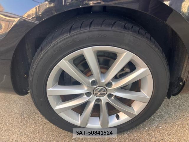 VolksWagen PASSAT VARIANT 2013-09 8832513-8