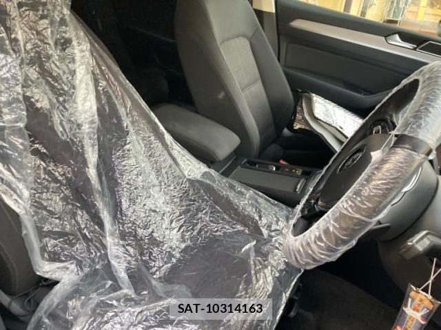 VolksWagen PASSAT VARIANT 2016-03 8851087-13