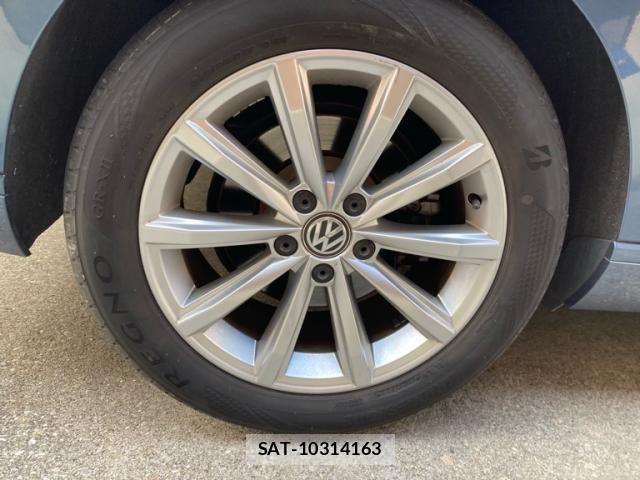 VolksWagen PASSAT VARIANT 2016-03 8851087-5