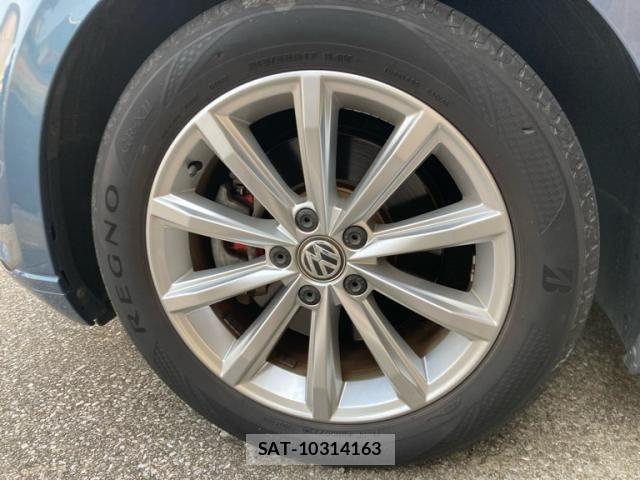 VolksWagen PASSAT VARIANT 2016-03 8851087-7