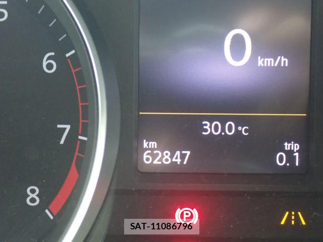VolksWagen PASSAT VARIANT 2016-08 8872402-13