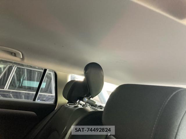 VolksWagen PASSAT VARIANT 2015-11 8882983-11