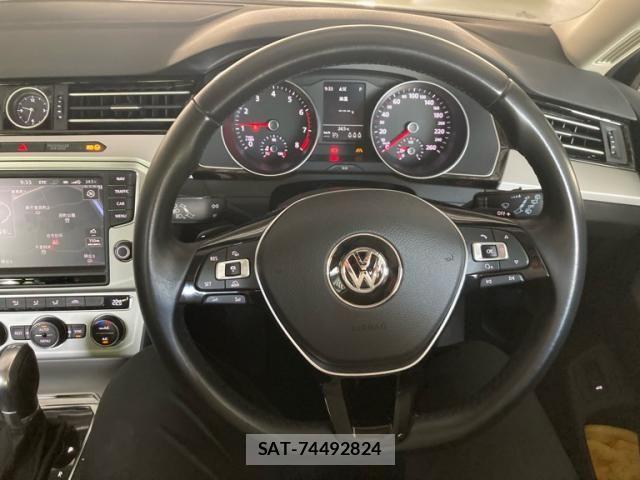 VolksWagen PASSAT VARIANT 2015-11 8882983-16