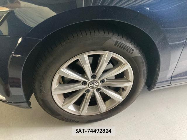 VolksWagen PASSAT VARIANT 2015-11 8882983-5