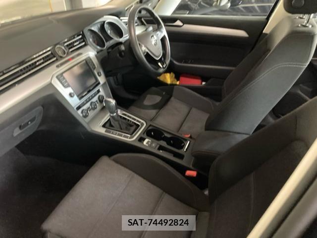 VolksWagen PASSAT VARIANT 2015-11 8882983-8