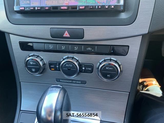 VolksWagen PASSAT VARIANT 2012-02 8882984-14