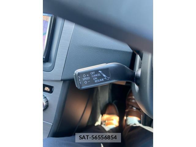 VolksWagen PASSAT VARIANT 2012-02 8882984-16