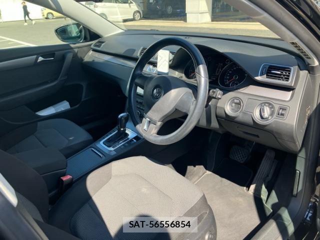 VolksWagen PASSAT VARIANT 2012-02 8882984-5