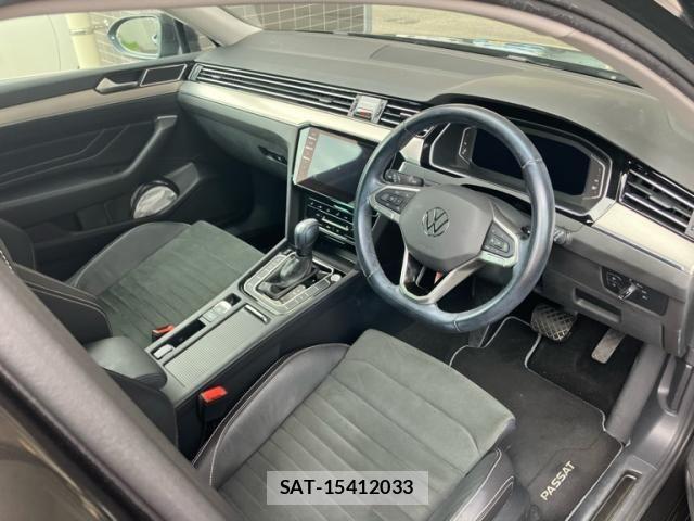 VolksWagen PASSAT VARIANT 2021-09 8882982-9