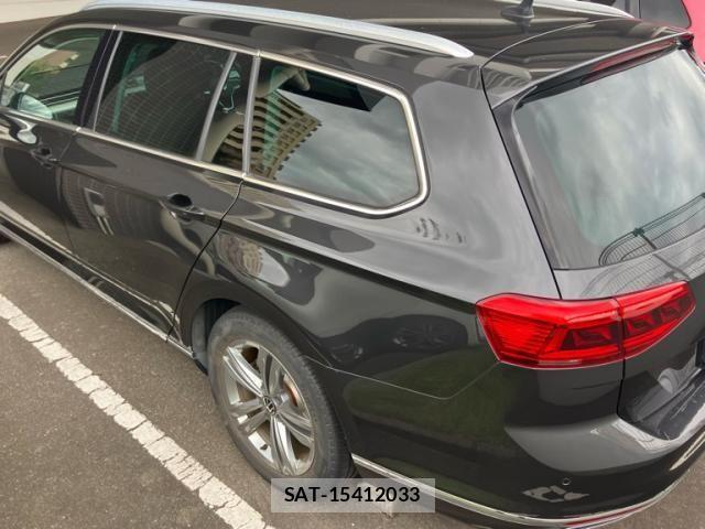 VolksWagen PASSAT VARIANT 2021-09 8882982-2
