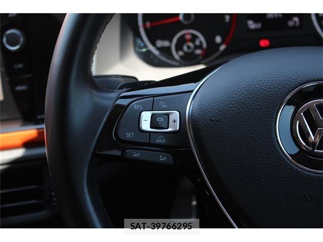 VolksWagen POLO 2019-06 1089495-9