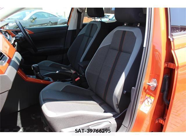 VolksWagen POLO 2019-06 1089495-12