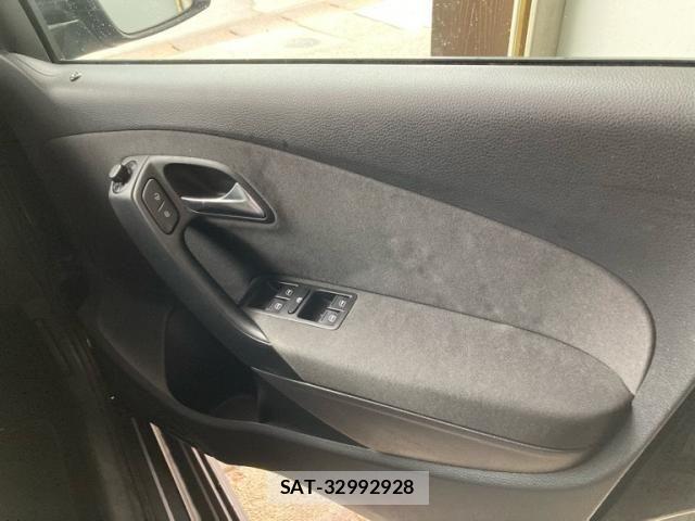 VolksWagen POLO 2009-12 2355680-11