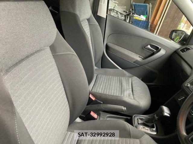 VolksWagen POLO 2009-12 2355680-12