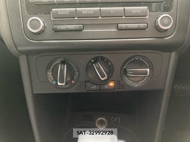 VolksWagen POLO 2009-12 2355680-16