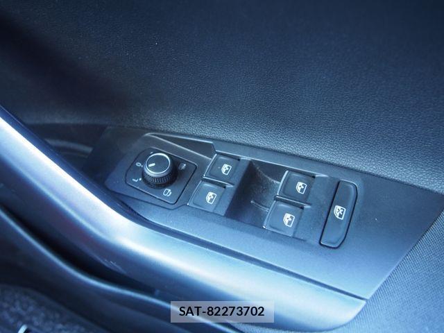VolksWagen POLO 2021-03 3391420-13