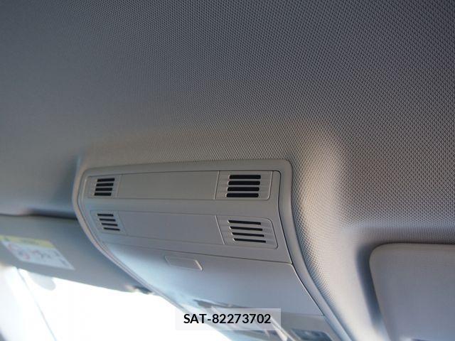 VolksWagen POLO 2021-03 3391420-15