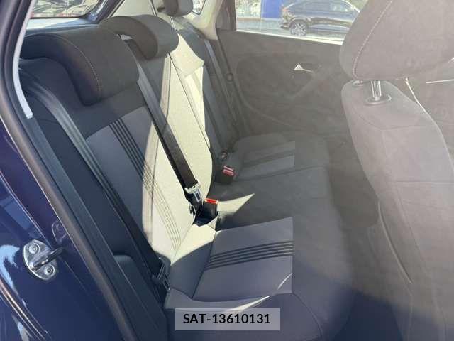 VolksWagen POLO 2016-07 3423752-9