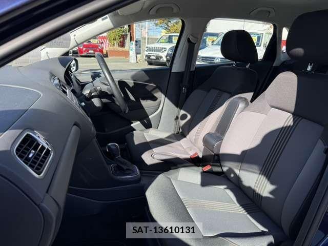 VolksWagen POLO 2016-07 3423752-10
