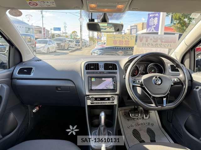 VolksWagen POLO 2016-07 3423752-13
