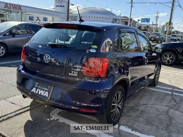 VolksWagen POLO 2016-07 3423752-4