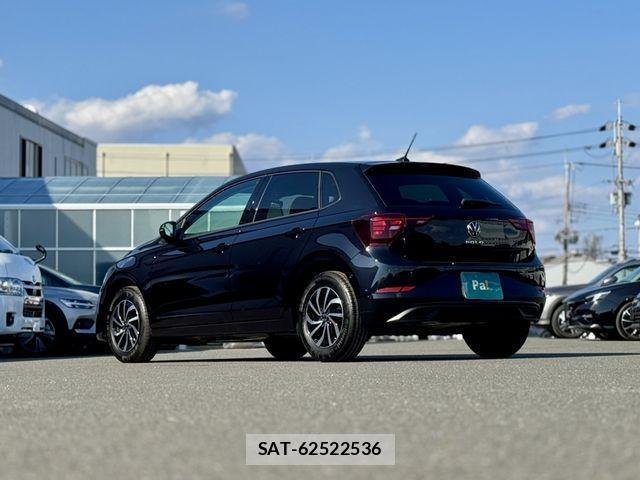 VolksWagen POLO 2025-01 4051762-25