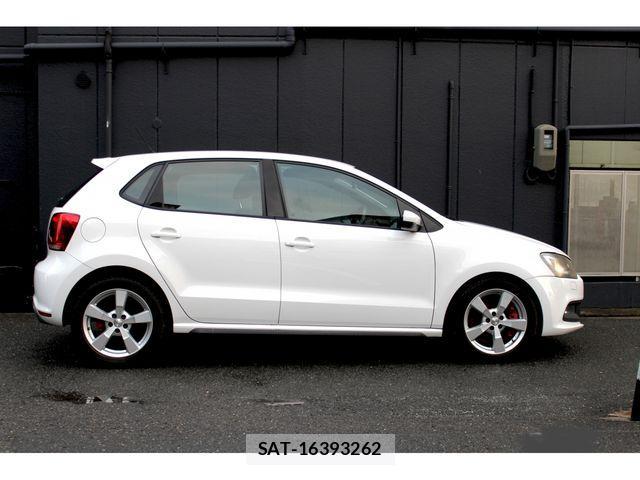 VolksWagen POLO 2013-05 4051809-1