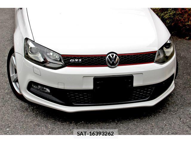 VolksWagen POLO 2013-05 4051809-2