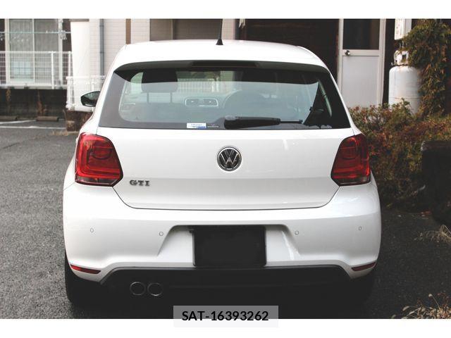 VolksWagen POLO 2013-05 4051809-4