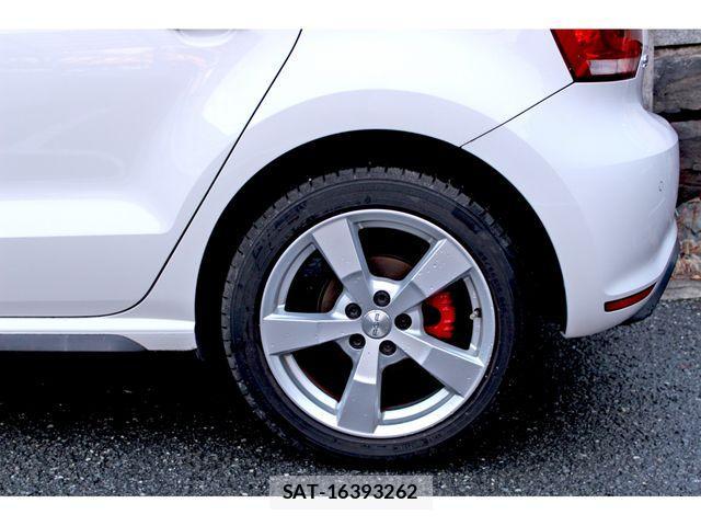 VolksWagen POLO 2013-05 4051809-7