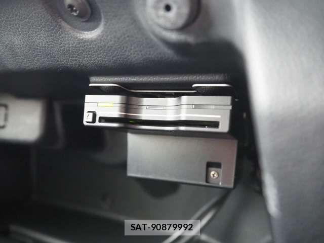 VolksWagen POLO 2017-06 4051802-15