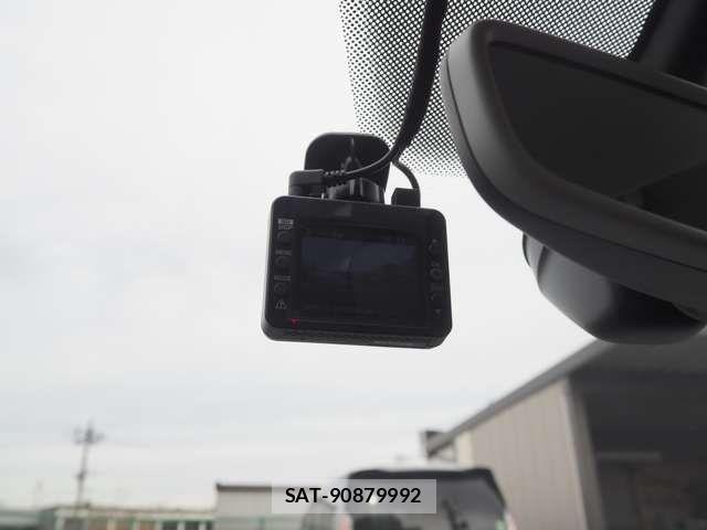 VolksWagen POLO 2017-06 4051802-16