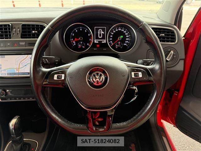 VolksWagen POLO 2018-01 4759422-9