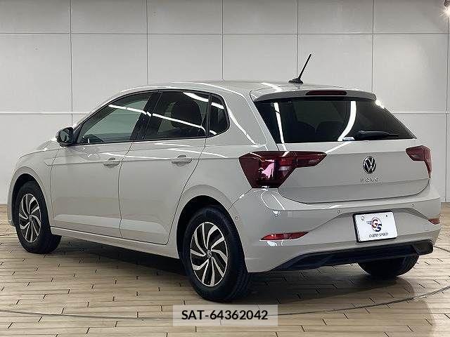 VolksWagen POLO 2023-07 4759420-15