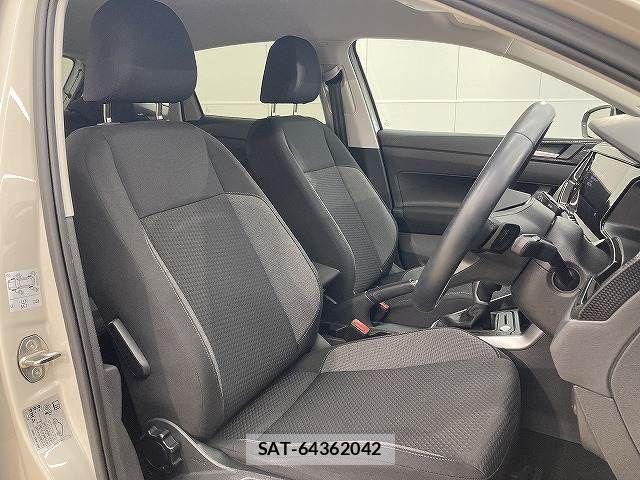 VolksWagen POLO 2023-07 4759420-4