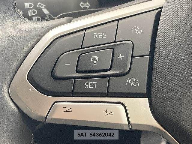 VolksWagen POLO 2023-07 4759420-6