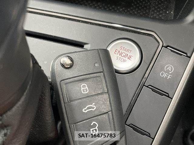 VolksWagen POLO 2021-06 5882830-9