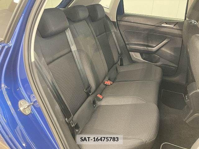 VolksWagen POLO 2021-06 5882830-5