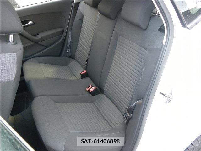 VolksWagen POLO 2013-03 6074296-13