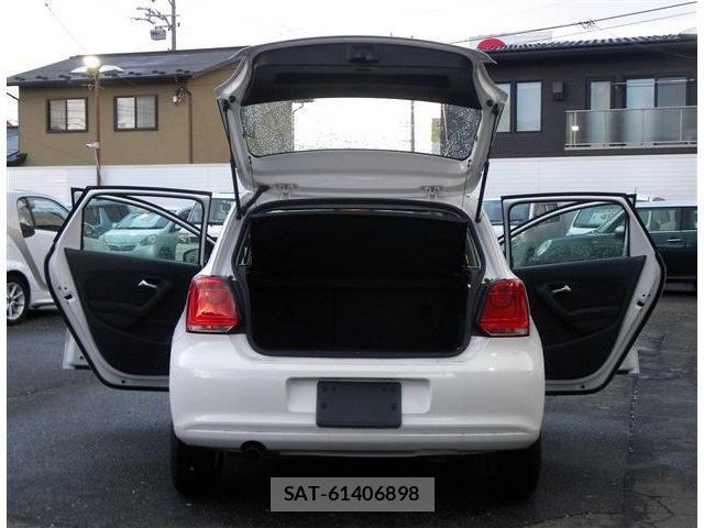 VolksWagen POLO 2013-03 6074296-16