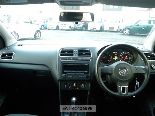 VolksWagen POLO 2013-03 6074296-17