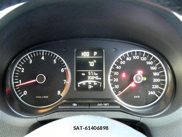 VolksWagen POLO 2013-03 6074296-19